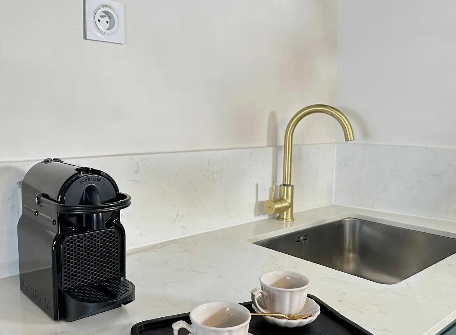 Typical Luxurious Parisian Getaway * Parijs