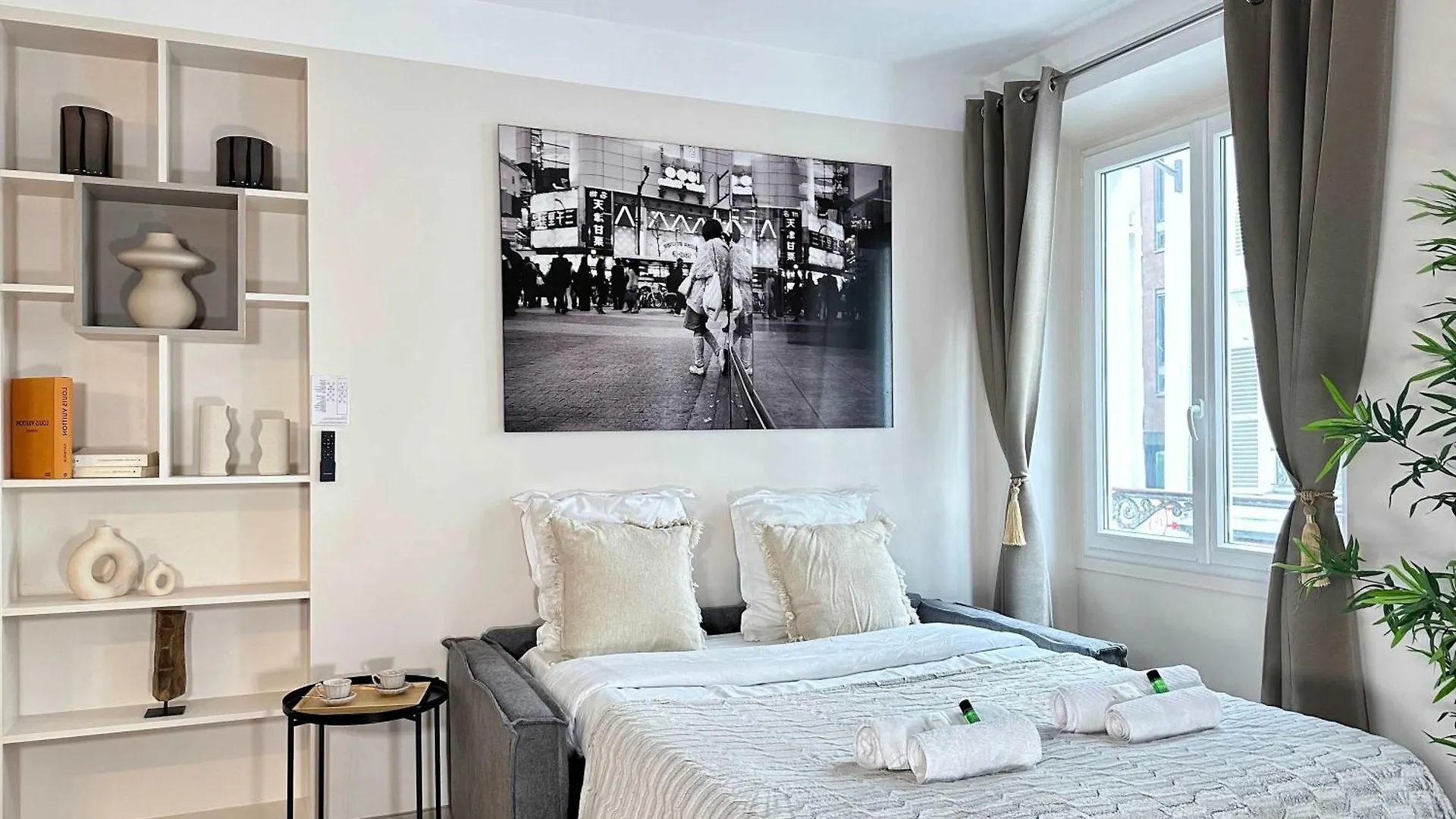 Typical Luxurious Parisian Getaway * 巴黎