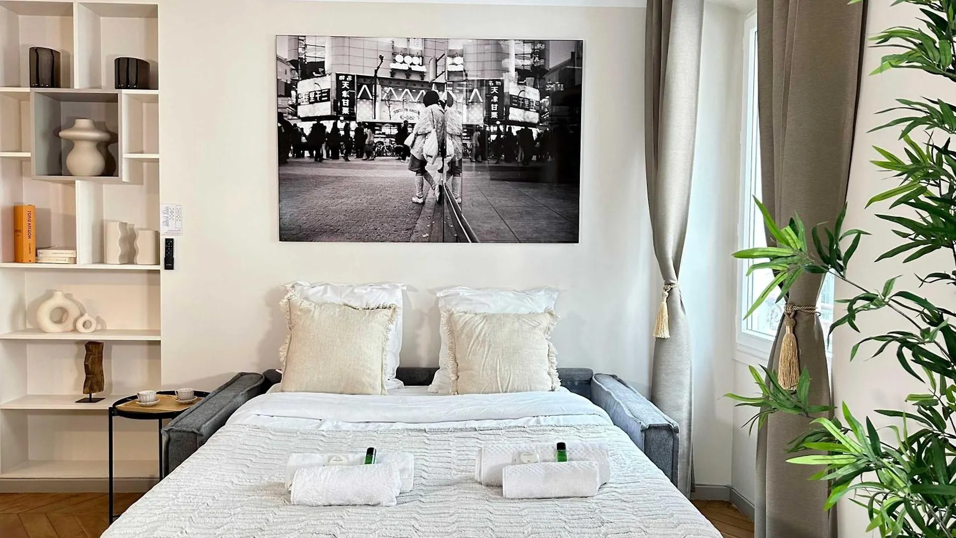 Typical Luxurious Parisian Getaway * Parijs