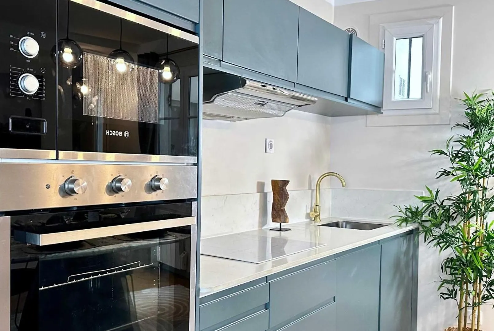 Typical Luxurious Parisian Getaway Apartment *