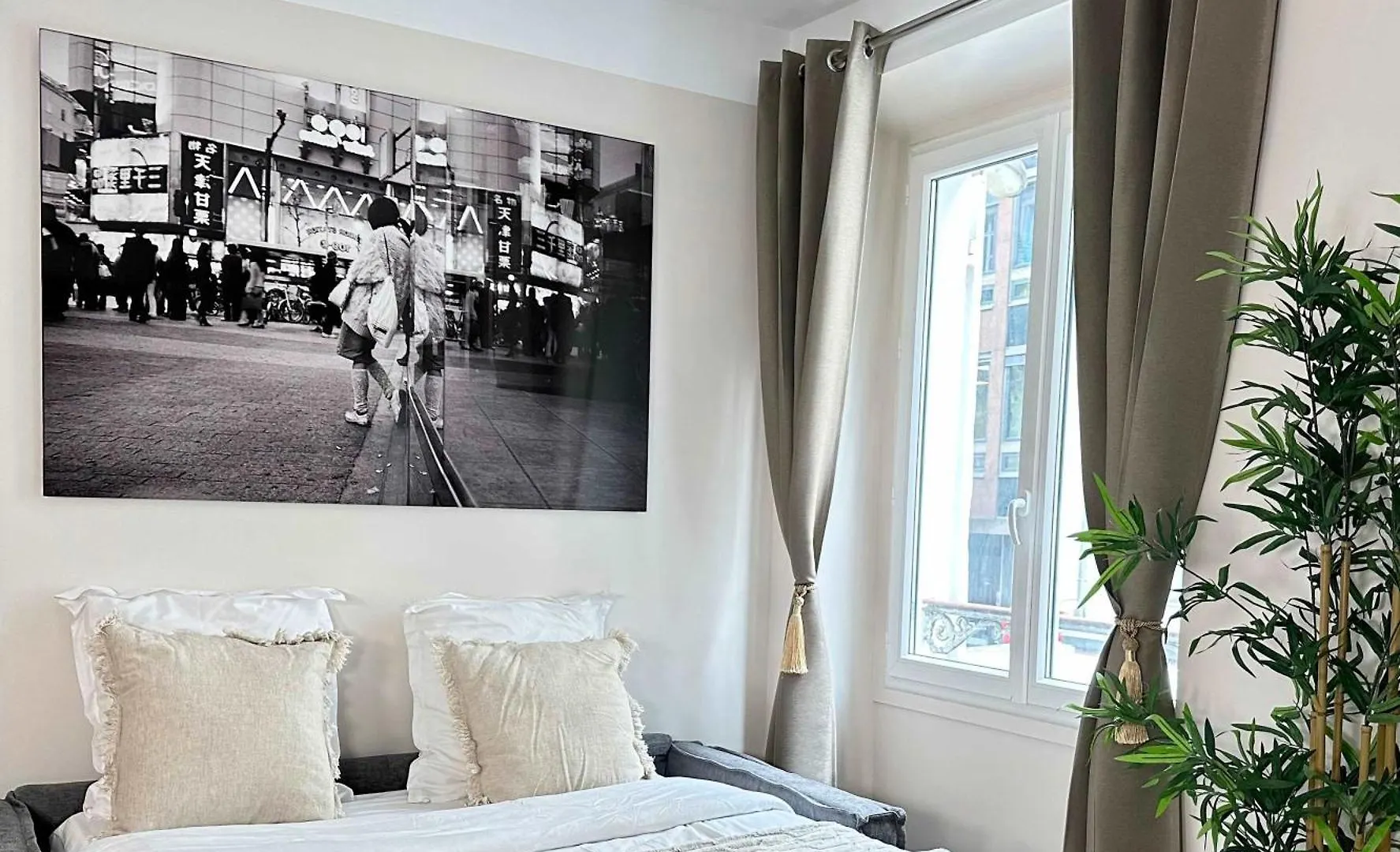 Apartment Typical Luxurious Parisian Getaway Paris