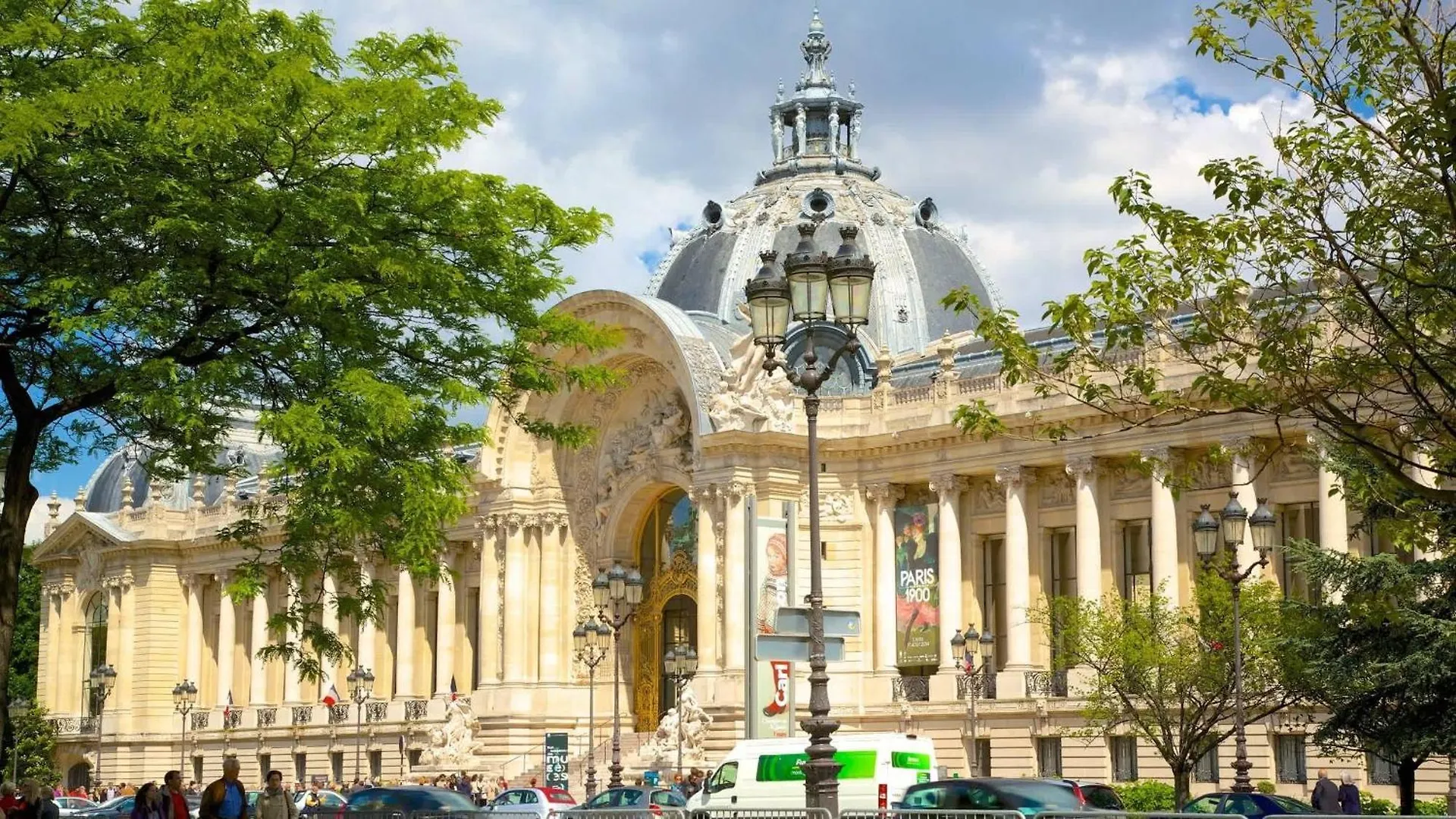Typical Luxurious Parisian Getaway Apartment Paris